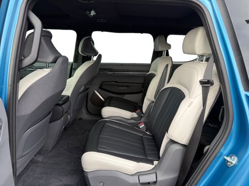 Certified 2024 Kia EV9 GT-Line image 16