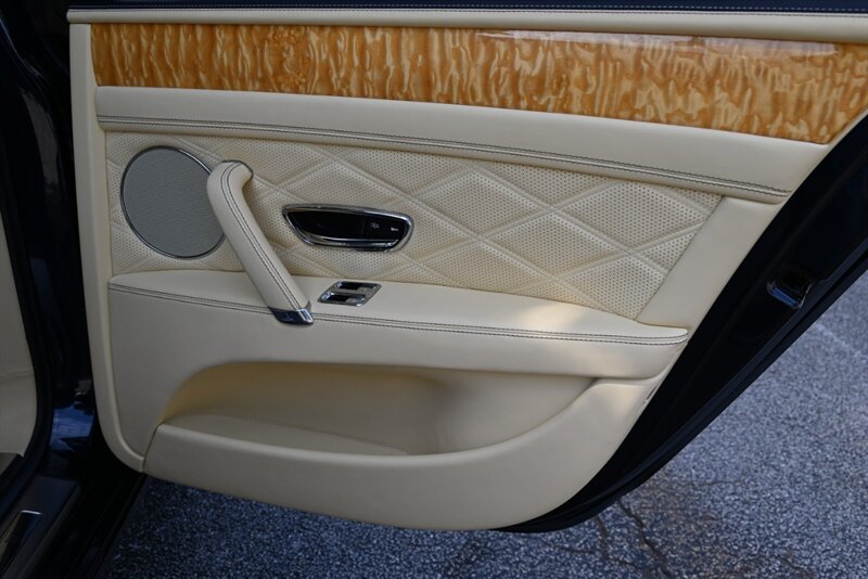 Used 2014 Bentley Flying Spur W12 AWD/4WD image 28