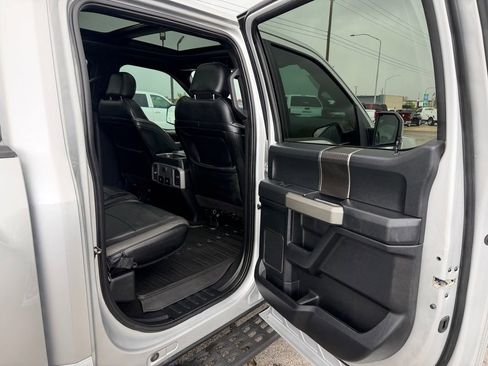 Used 2019 Ford F150 Raptor w/ Equipment Group 802A Luxury AWD/4WD image 27