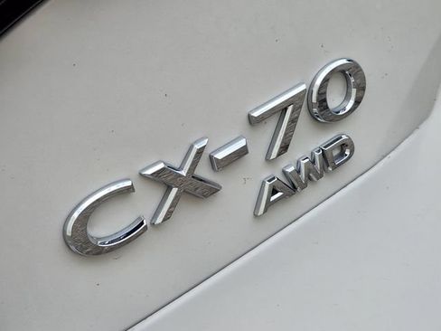 Certified 2025 MAZDA CX-70 Plug-In Hybrid w/ Premium Pkg AWD/4WD image 18