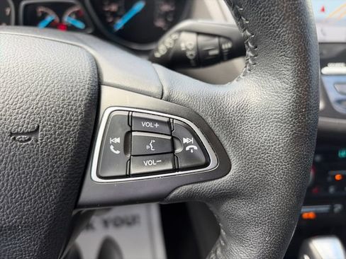 Used 2019 Ford Escape Titanium AWD/4WD image 14
