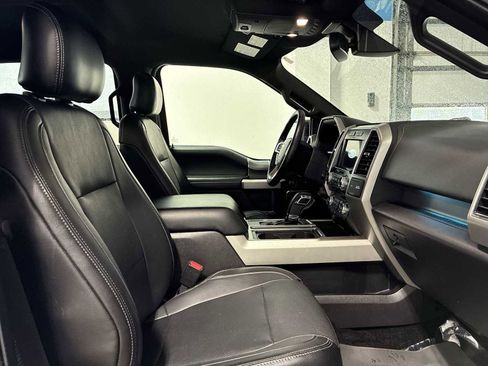 Used 2017 Ford F150 Lariat w/ Equipment Group 502A Luxury AWD/4WD image 25