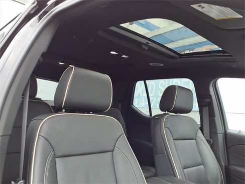 Used 2023 Chevrolet Traverse Premier w/ Redline Edition image 22