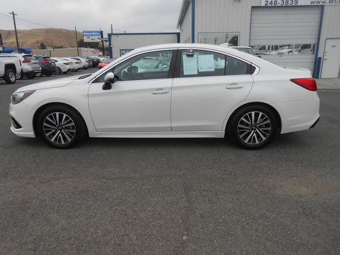 Used 2019 Subaru Legacy 2.5i Premium AWD/4WD image 6