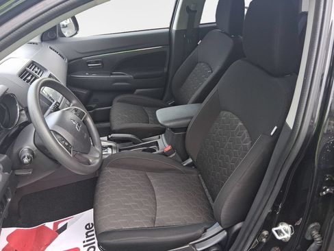 Used 2025 Mitsubishi Outlander Sport AWD image 12