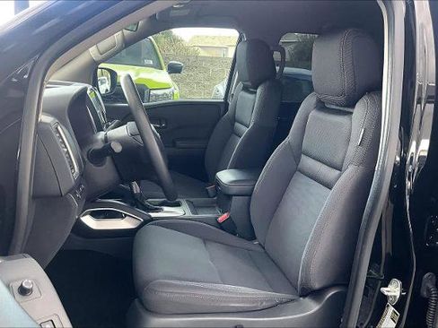 Certified 2022 Nissan Frontier SV w/ Technology Package image 7