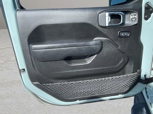 Used 2024 Jeep Wrangler Willys image 19