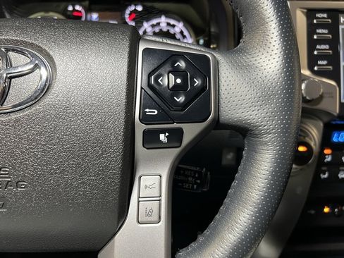 Used 2023 Toyota 4Runner Limited image 25