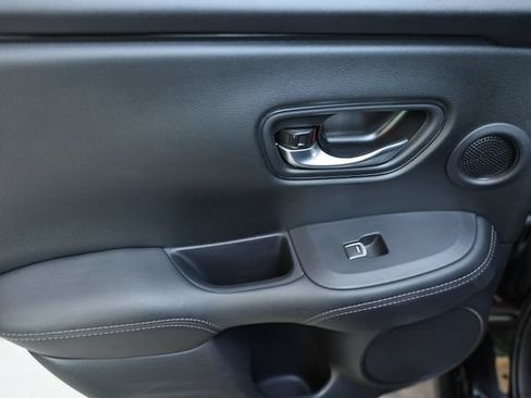 Used 2024 Honda HR-V EX-L image 24