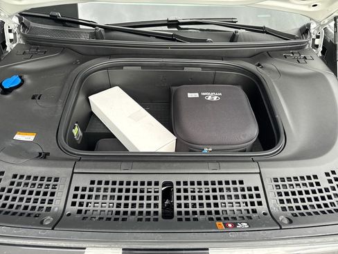 New 2026 Hyundai Ioniq 9 Calligraphy image 26