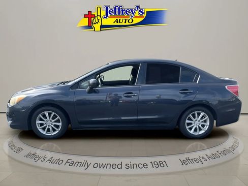 Used 2013 Subaru Impreza 2.0i Premium w/ All-Weather Pkg AWD/4WD image 2