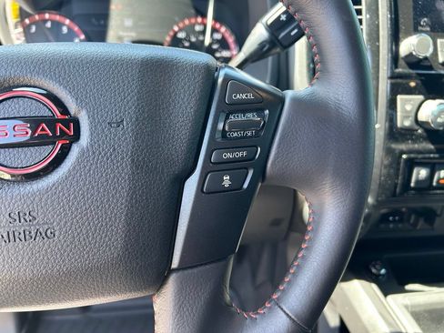 Used 2024 Nissan Titan PRO-4X w/ Pro-4x Convenience Package AWD/4WD image 17