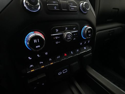 Used 2020 GMC Sierra 1500 SLT w/ SLT Premium Plus Package image 20