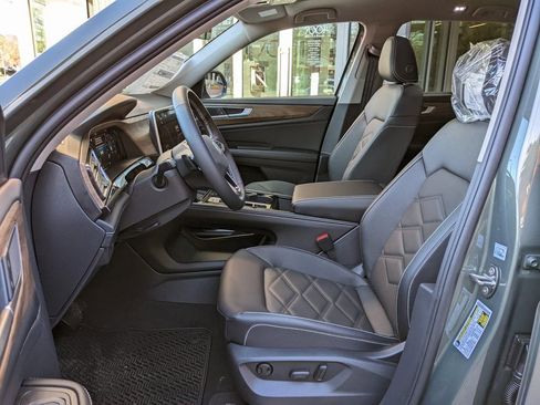 New 2026 Volkswagen Atlas SE FWD image 11