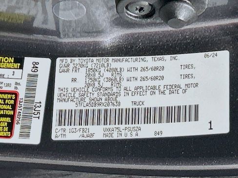 Used 2024 Toyota Tundra SR5 AWD/4WD image 28