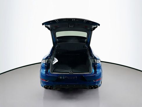 New 2025 Porsche Cayenne GTS image 27