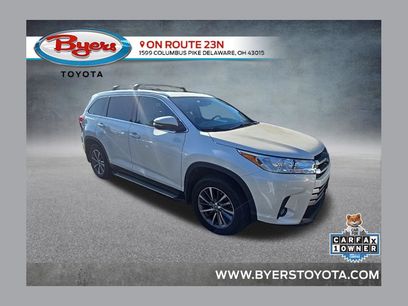 Used 2019 Toyota Highlander XLE w/ Carpet Mat Package (TMS)