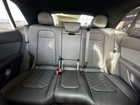 New 2025 Audi RS Q8 performance image 22