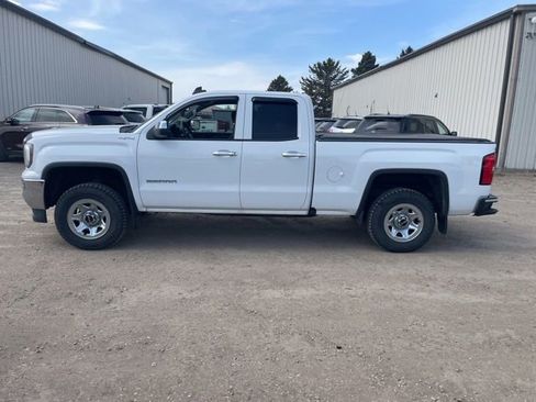 Used 2016 GMC Sierra 1500 4x4 Double Cab w/ Sierra Convenience Package image 3
