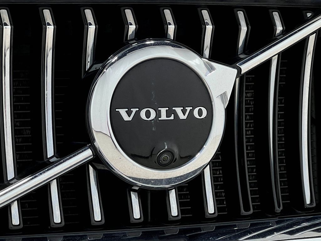 Used 2020 Volvo XC90 T6 Momentum AWD/4WD image 44