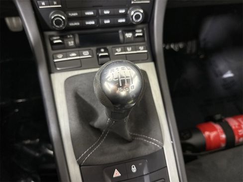 Certified 2018 Porsche 911 GT3 image 33