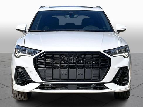 Certified 2025 Audi Q3 2.0T Premium w/ Convenience Package image 3