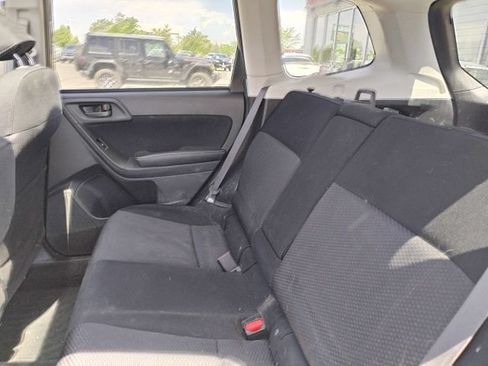 Used 2016 Subaru Forester 2.5i Premium AWD/4WD image 10