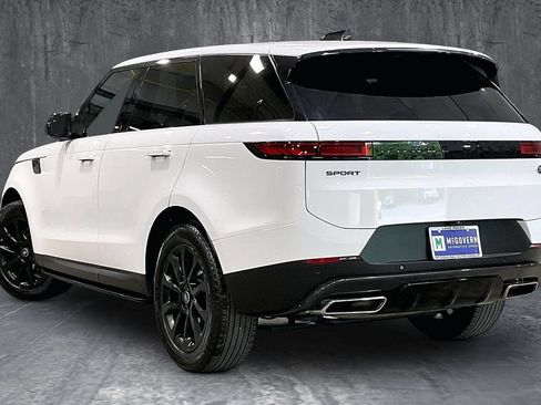 Used 2023 Land Rover Range Rover Sport SE AWD/4WD image 4