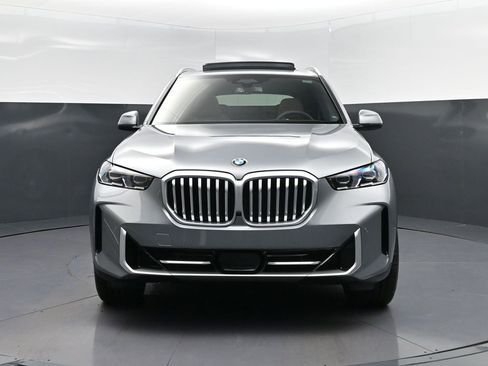 New 2026 BMW X5 sDrive40i image 10
