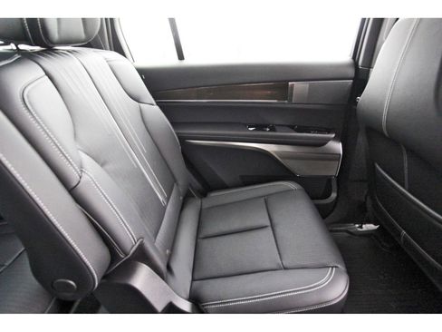 New 2026 Cadillac Vistiq Premium Luxury AWD/4WD image 11