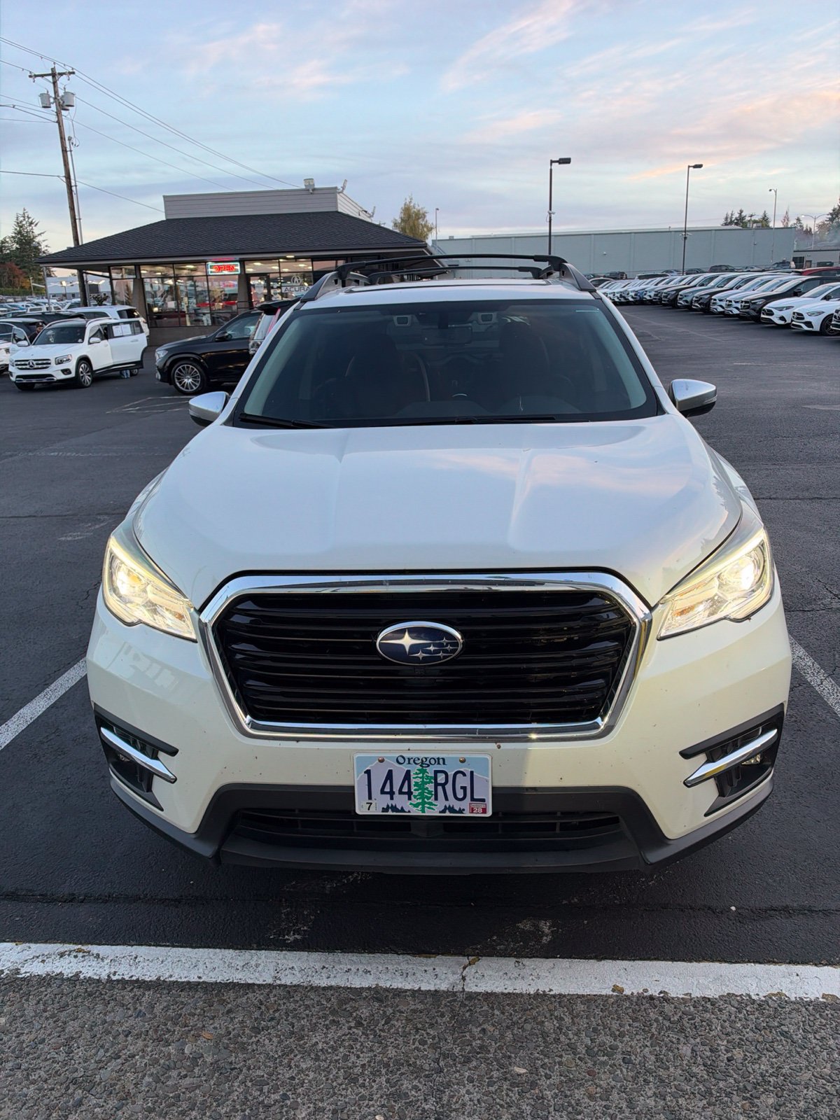 Used 2019 Subaru Ascent Touring w/ Popular Package #3 AWD/4WD image 2