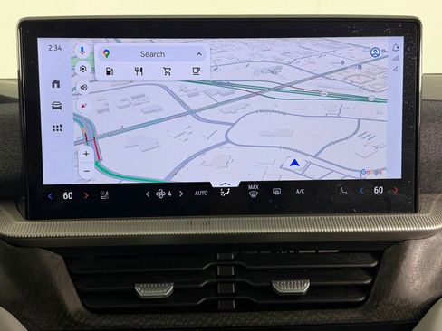 Used 2025 Ford Explorer Platinum w/ Ultimate Package image 18