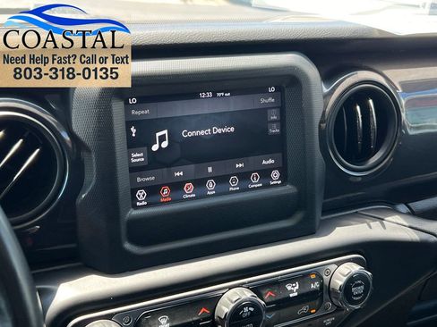 Used 2022 Jeep Gladiator Sport AWD/4WD image 35