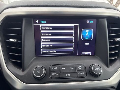 Used 2018 GMC Acadia SLE w/ Driver Alert Package I image 15