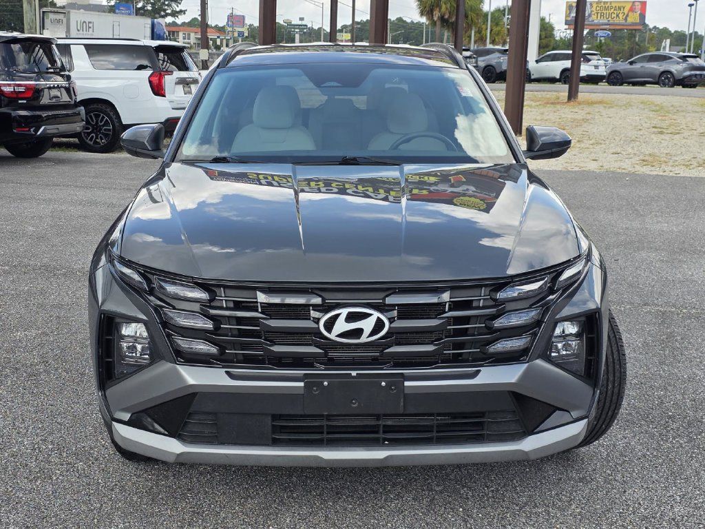 Used 2025 Hyundai Tucson SEL FWD image 2
