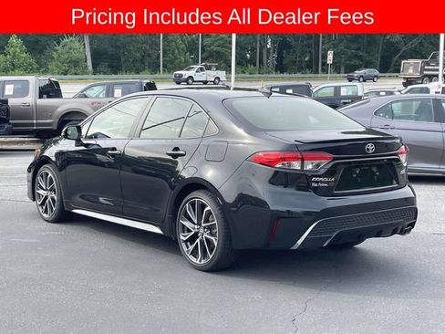 Used 2022 Toyota Corolla SE FWD image 3