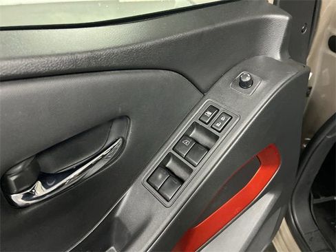 Used 2024 Nissan Frontier PRO-4X w/ Off-Road Protection Package image 22