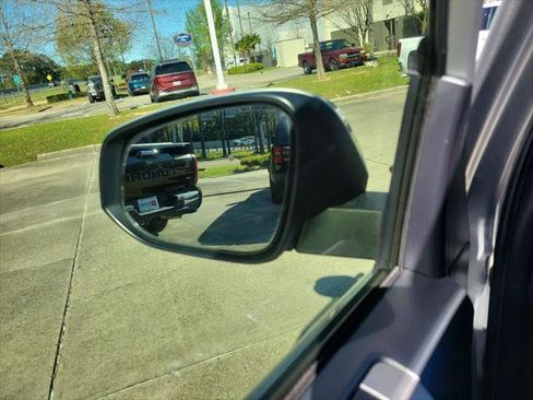 Certified 2022 Toyota 4Runner SR5 image 10