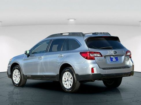 Used 2016 Subaru Outback 2.5i Premium image 4