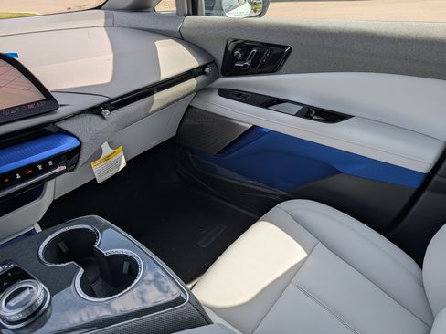 New 2026 Cadillac Optiq Luxury 1 w/ LPO, Floor Liner Package AWD/4WD image 13