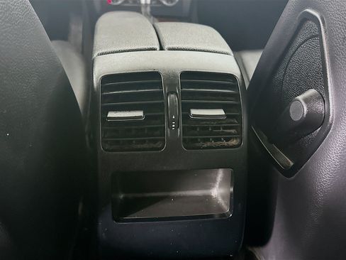 Used 2012 Mercedes-Benz GLK 350 2WD image 26