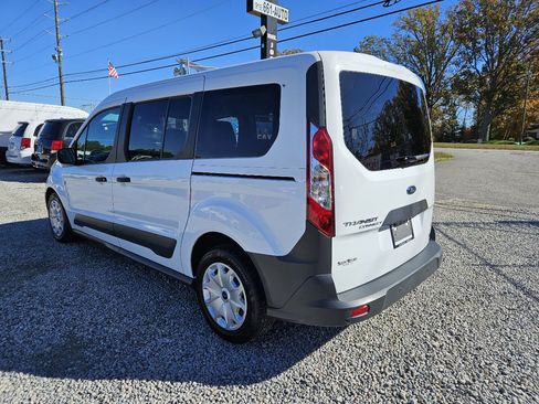 Used 2018 Ford Transit Connect XL image 3