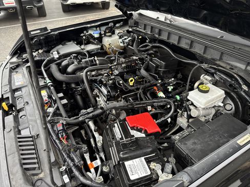 Used 2023 Ford Bronco Outer Banks image 12