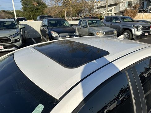 Used 2022 Toyota Corolla XSE image 7