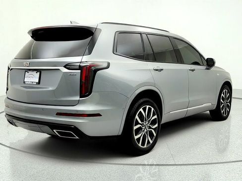 Used 2024 Cadillac XT6 Sport w/ Technology Package AWD/4WD image 5