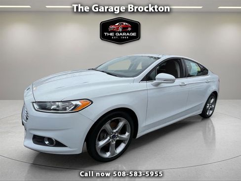 Used 2016 Ford Fusion SE w/ Equipment Group 201A image 1