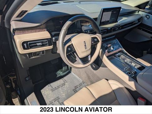 Used 2023 Lincoln Aviator Reserve w/ Equipment Group 201A RWD image 12