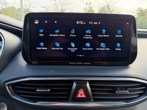 Used 2023 Hyundai Santa Fe SEL w/ Premium Package image 25