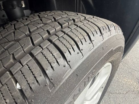 Used 2019 Jeep Compass Latitude AWD/4WD image 15