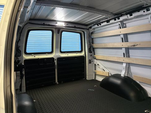Used 2024 Chevrolet Express 2500 w/ Driver Convenience Package RWD image 26